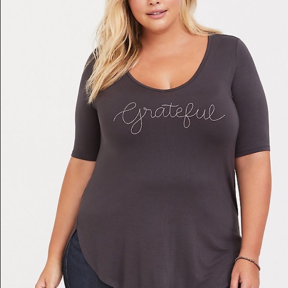TORRID SUPER SOFT GREY GRATEFUL TEE - Size 4 - Picture 2 of 6